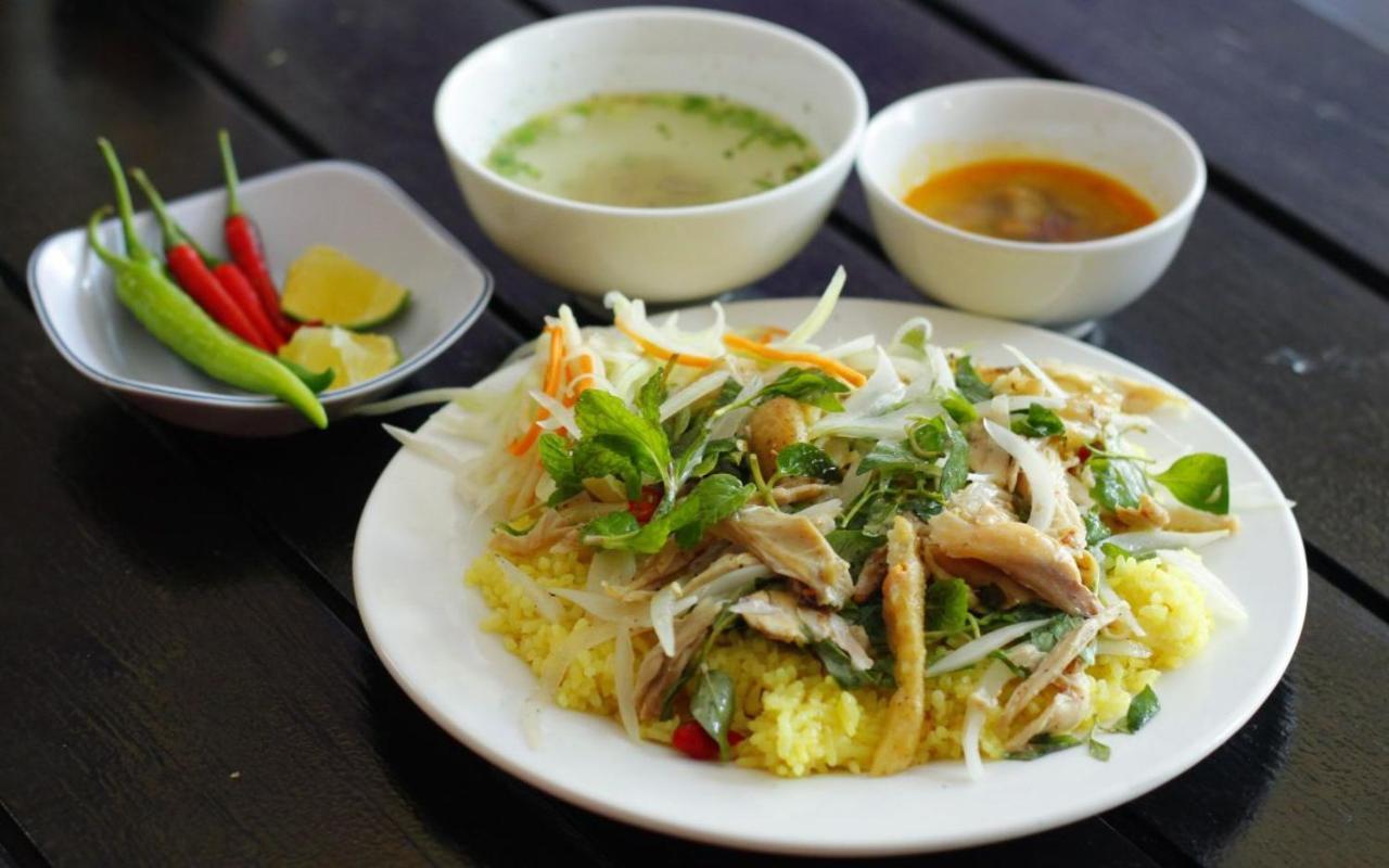 Nha Nghi Duy Tan Motel 140 Nguyen Du 0353007568 Куангнгай Экстерьер фото