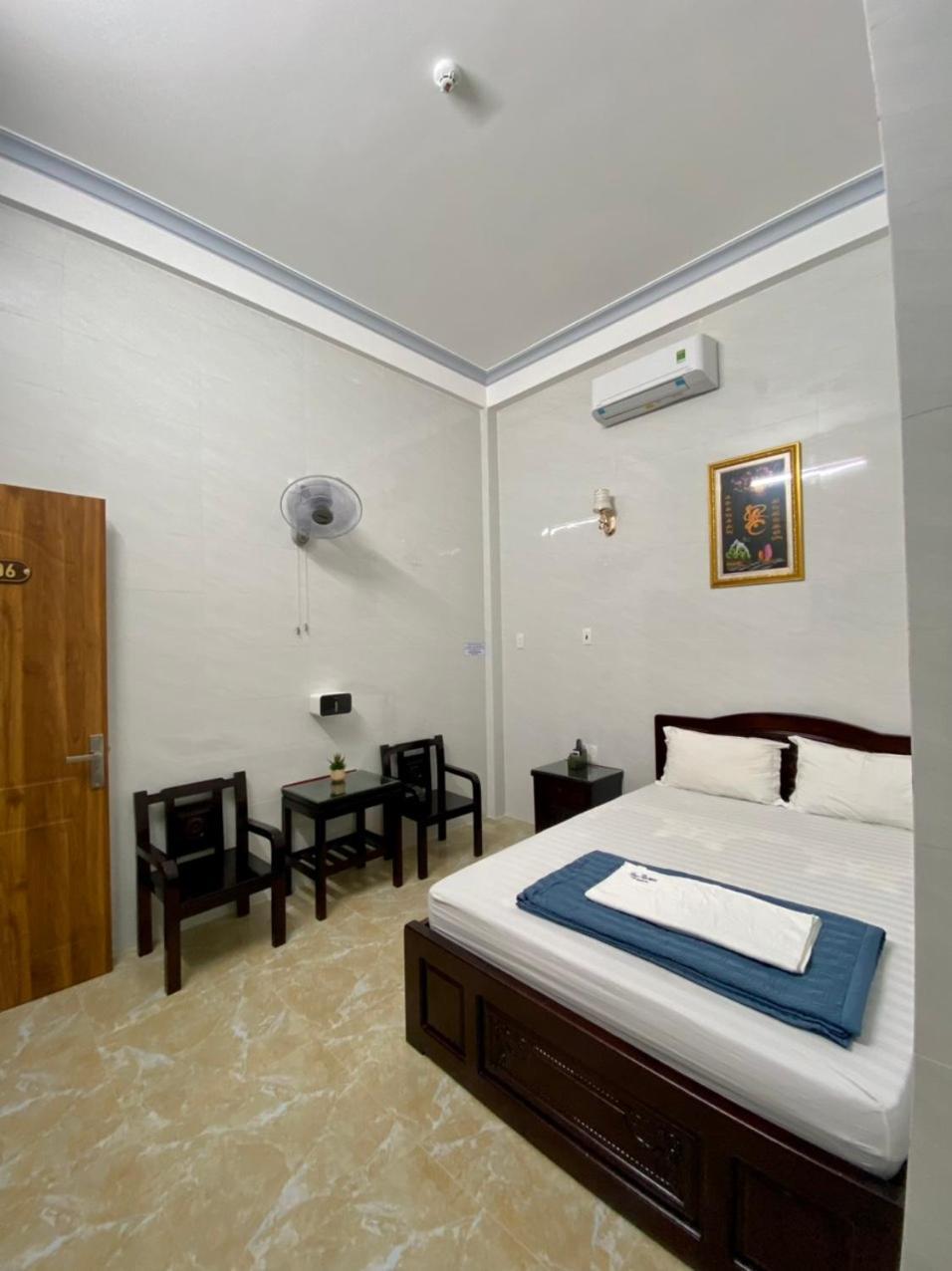 Nha Nghi Duy Tan Motel 140 Nguyen Du 0353007568 Куангнгай Экстерьер фото
