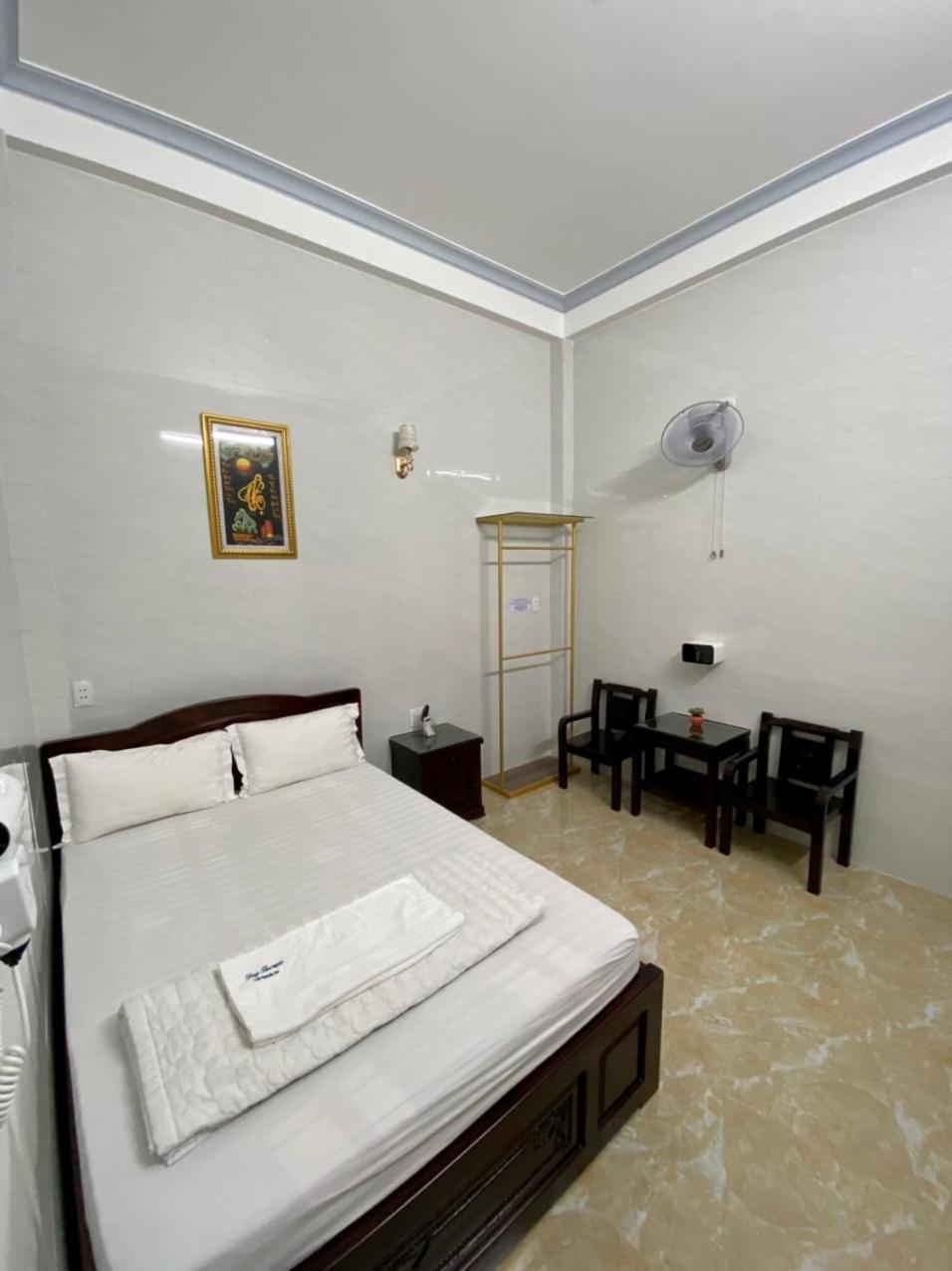 Nha Nghi Duy Tan Motel 140 Nguyen Du 0353007568 Куангнгай Экстерьер фото