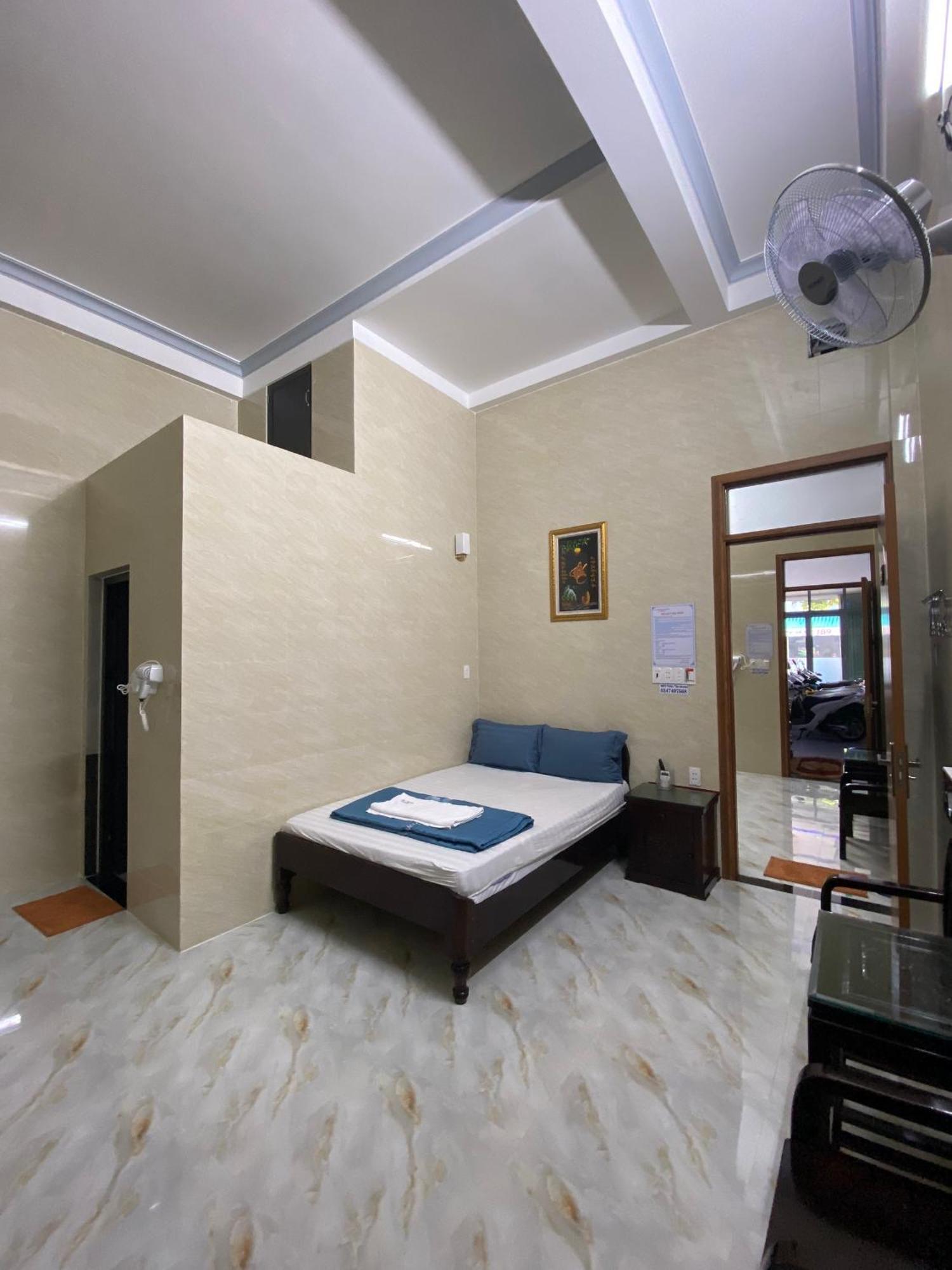 Nha Nghi Duy Tan Motel 140 Nguyen Du 0353007568 Куангнгай Экстерьер фото